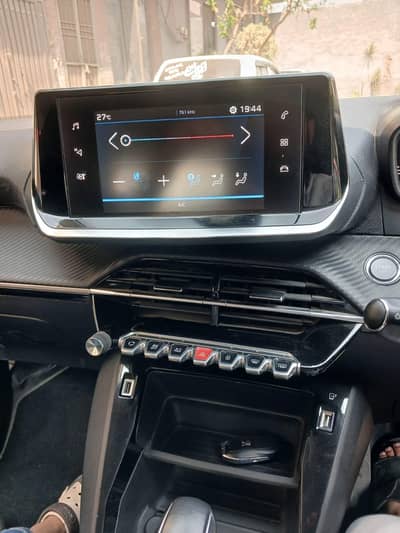 Peugeot car 2022 modal total geniun
