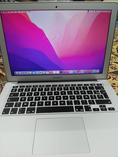 Macbook Air ultra slim 2017 | intel core i7 | 8GB 256Gb