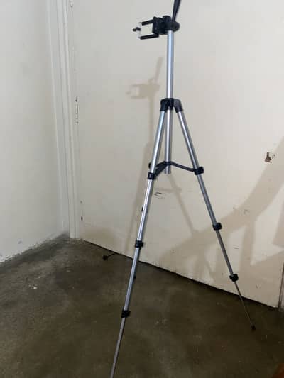 Tripod 3.5 feet