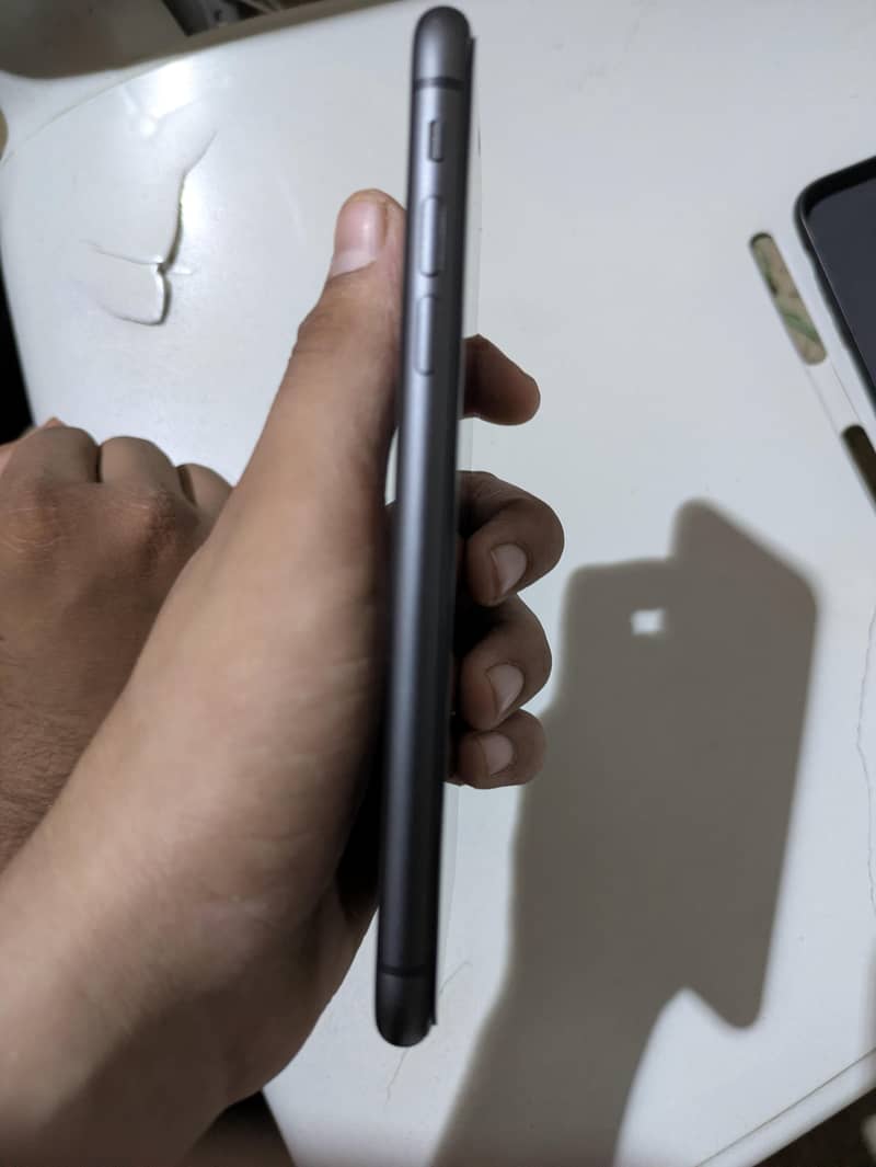 iphone 11 4