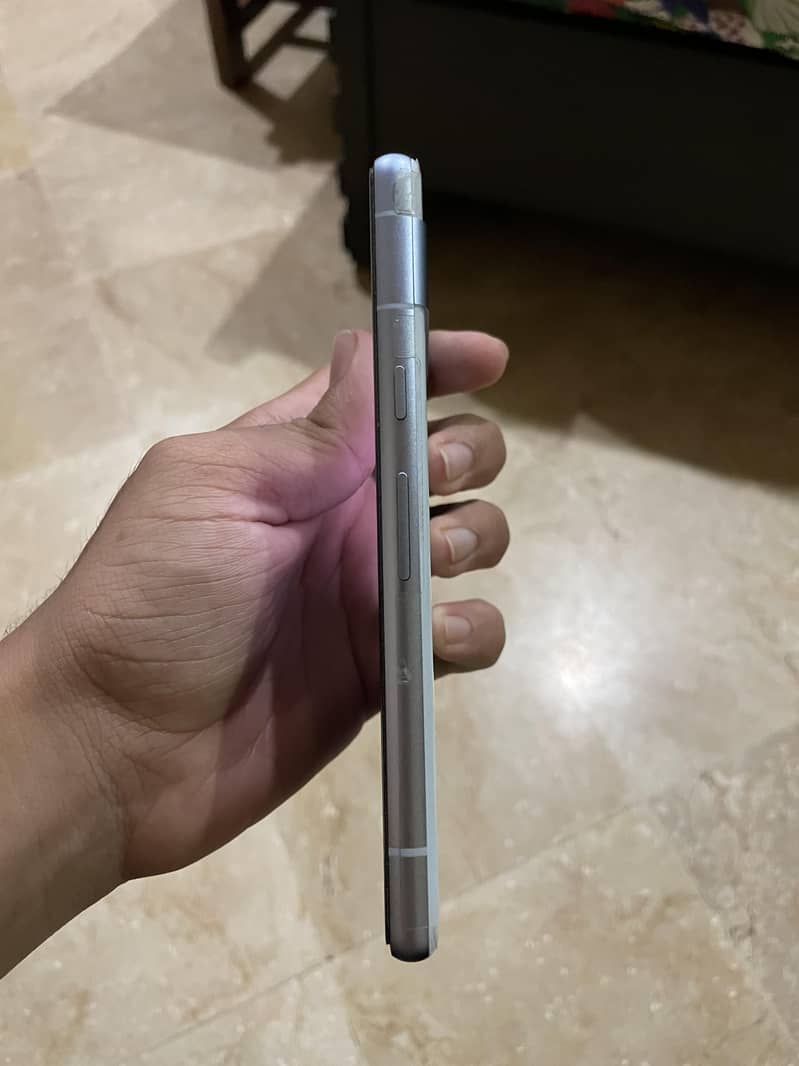 google pixel 7a 3