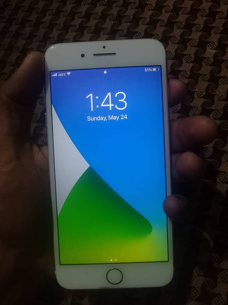 Apple iPhone 7 Plus 5