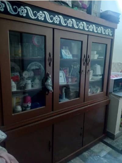 ShowCase Cheap Price Urgent Sale