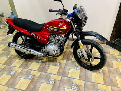 Yamaha YB 125z DX  Red New Condition 10/10 Modified shape Ybz ybrg ybr