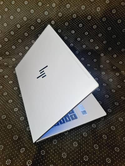 HP elitebook 640 G11 Ultra 5