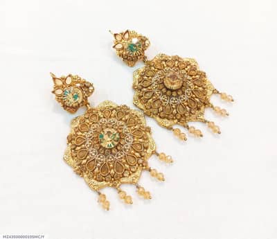 Stylish Golden Floral Earrings