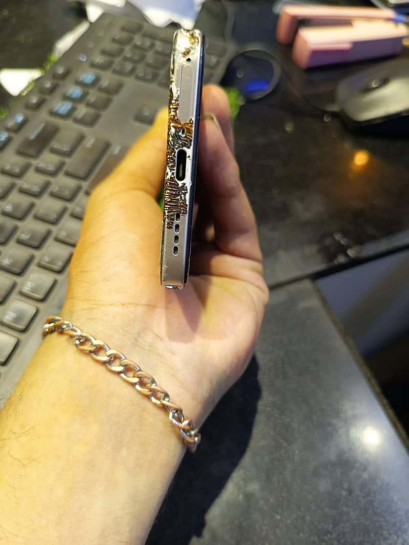 Realme 4