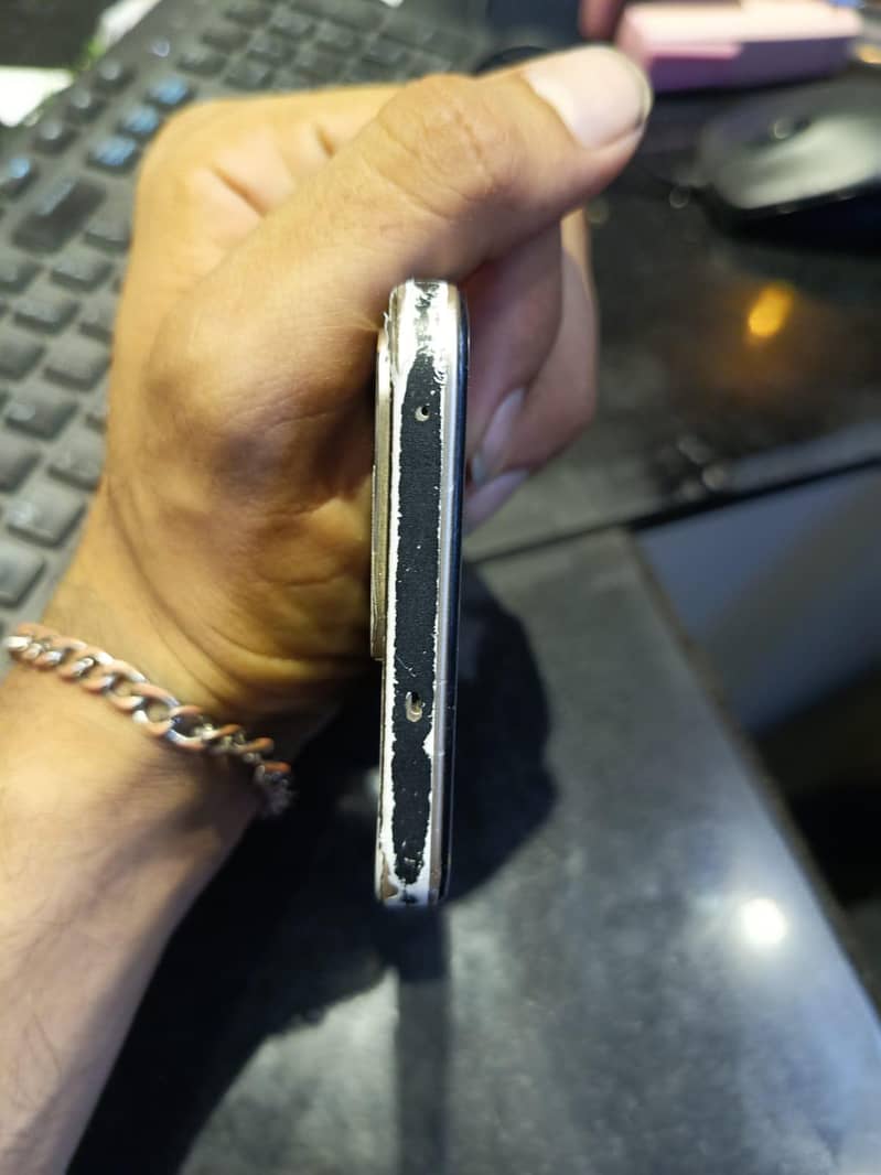 Realme 5