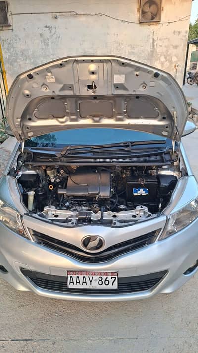 Toyota Vitz g pakag push start