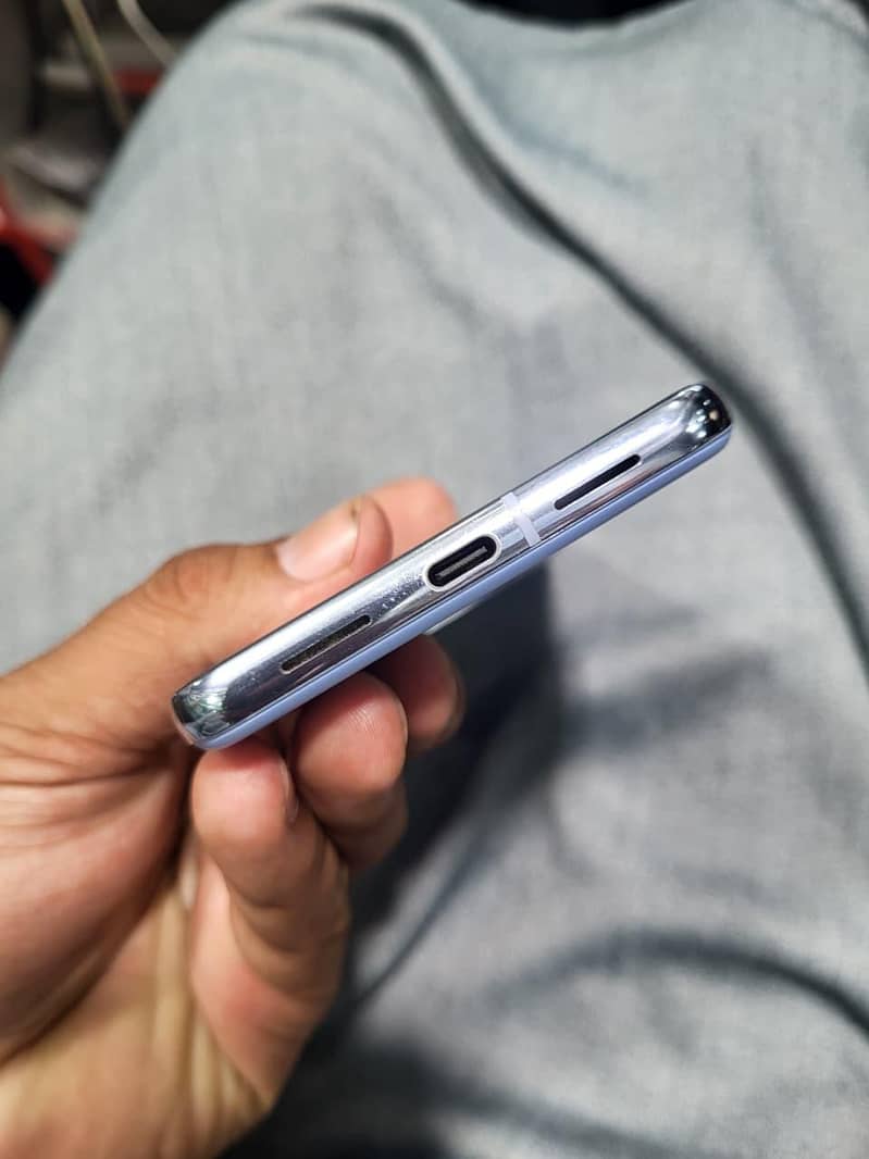 Google Pixel 8 Pro 2