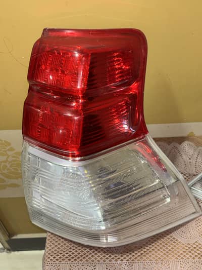 OLD PRADO TAIL LIGHTS 2010