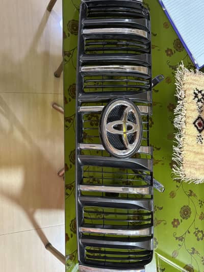PRADO FRONT GRILL