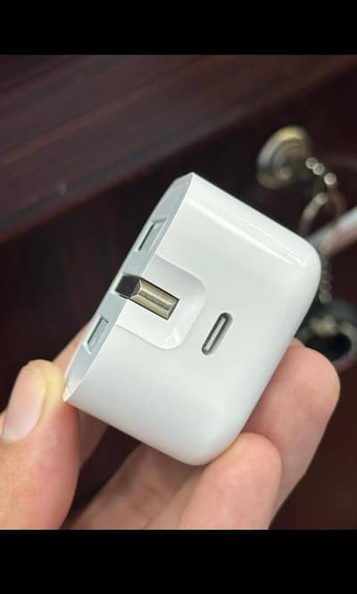 35W Dual Port Type-C Fast Power Adapter