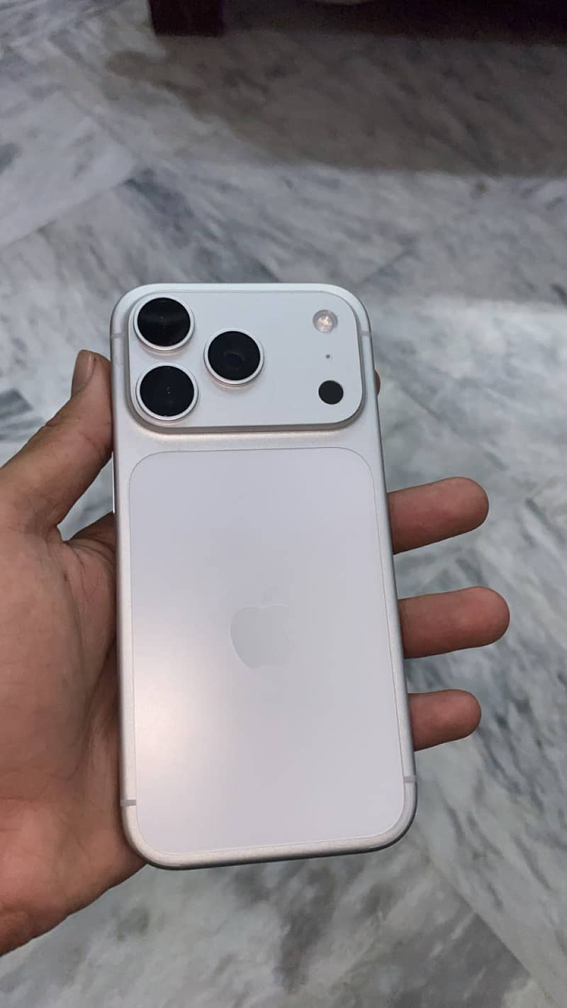 iPhone 17 Pro 0