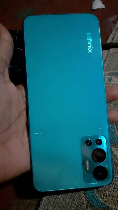 Infinix Hot 12