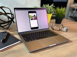 Apple Macbook Pro 14 M1 Pro chip 16 GB Ram 512GB SSD 10/10 with charg