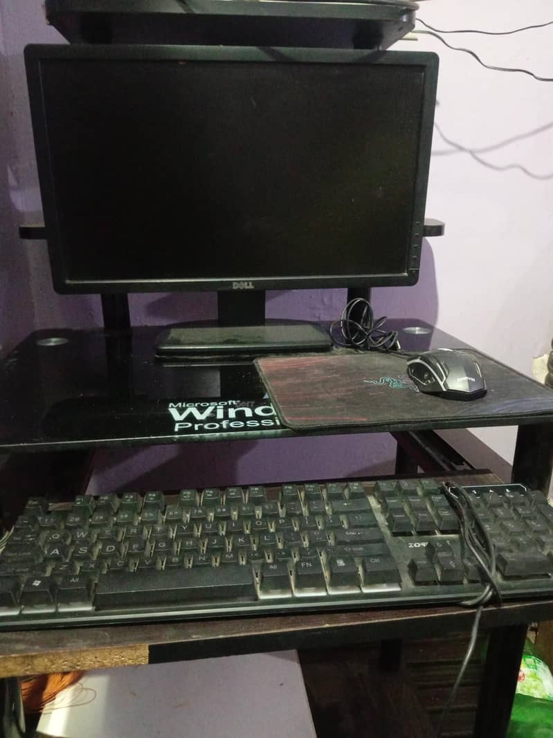 Gaming PC setup 0