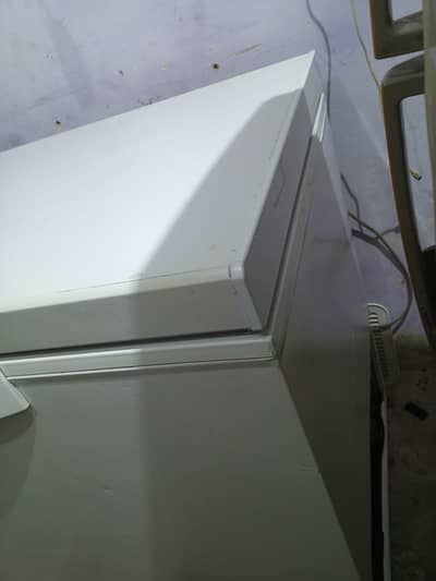 Dawlance single door new model good condition running condition