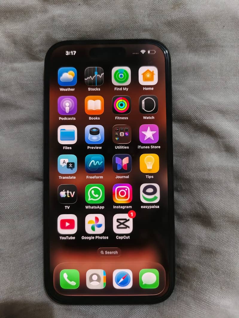 Apple iPhone 15 4