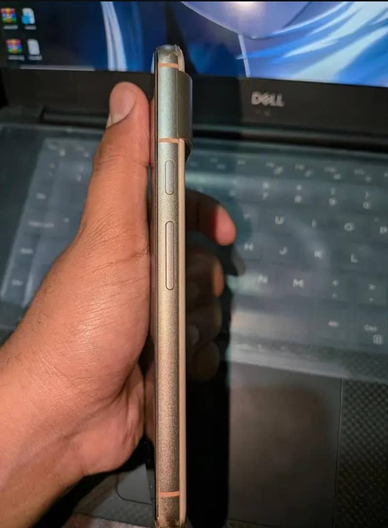 Google Pixel 8 3