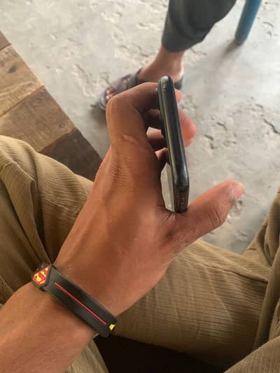 Iphone xr converte 13 All oky condition 10/8 Argent sale