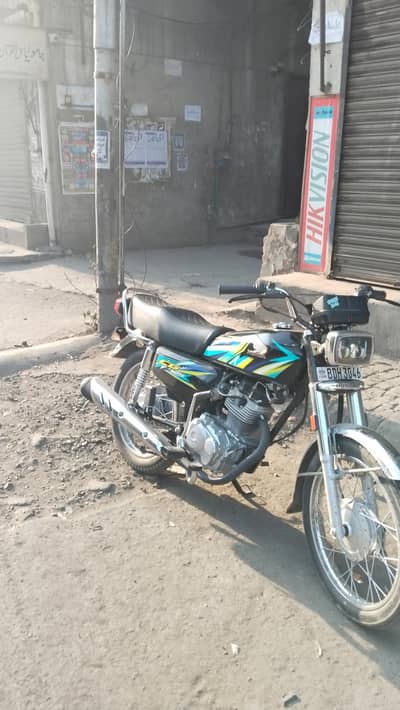 honda 125 black clr