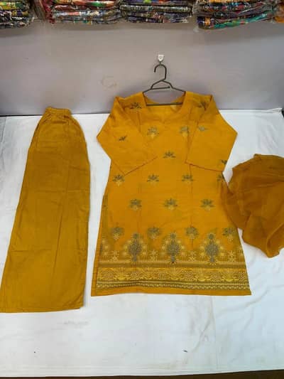 golden Embroidered 3-piece lown soat for women