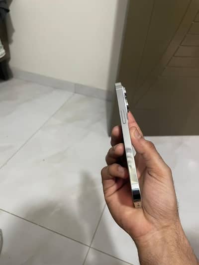 14 pro factory unlock