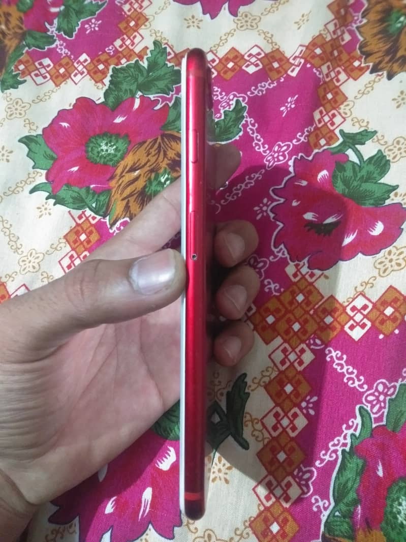 Apple iPhone 7 Plus 5