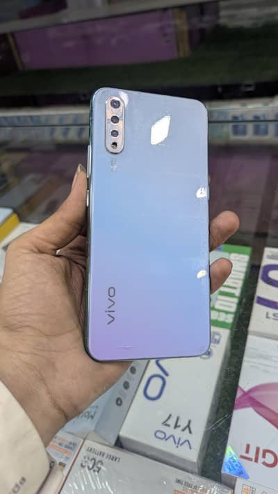 vivo s1
