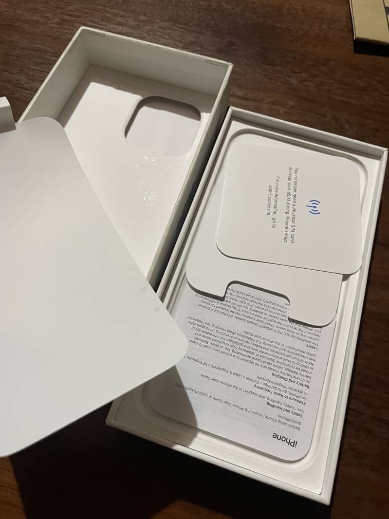 iPhone 15 pro max 2