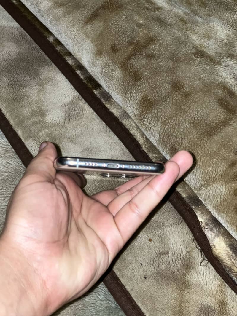 Iphone 11 pro max 3