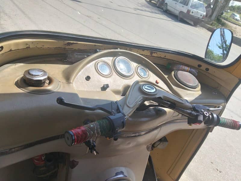 auto rickshaw 2