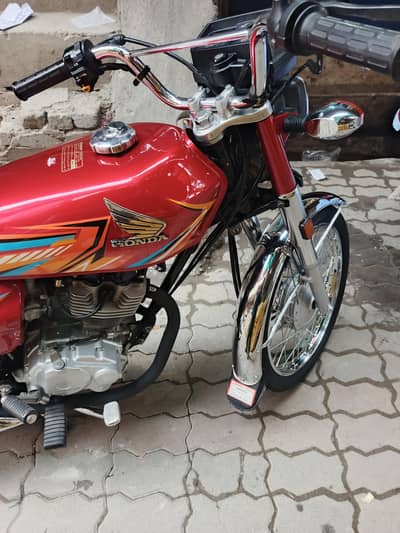 Honda 125 Model 25 shape 2026