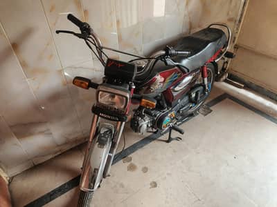 Honda CD 70 Red Model 2021