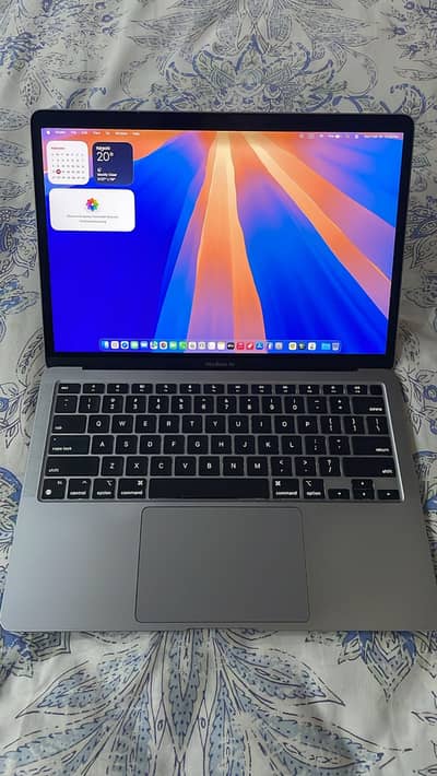 Apple macbook air m1 8/512gb ssd silver color