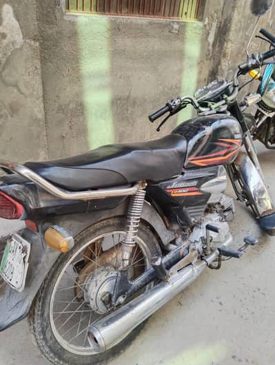 yamha janoon 100cc
