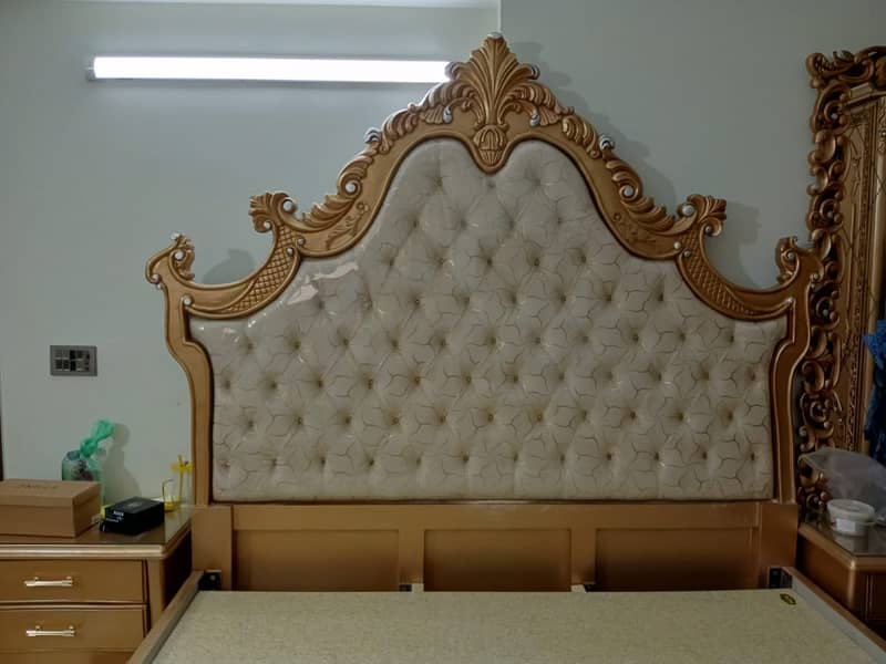 Bedroom set 0