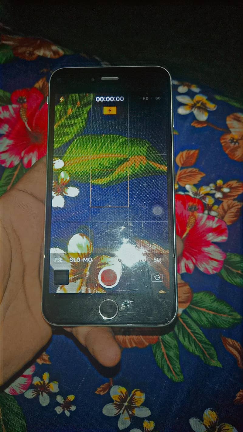 Apple iPhone 6s plus 2
