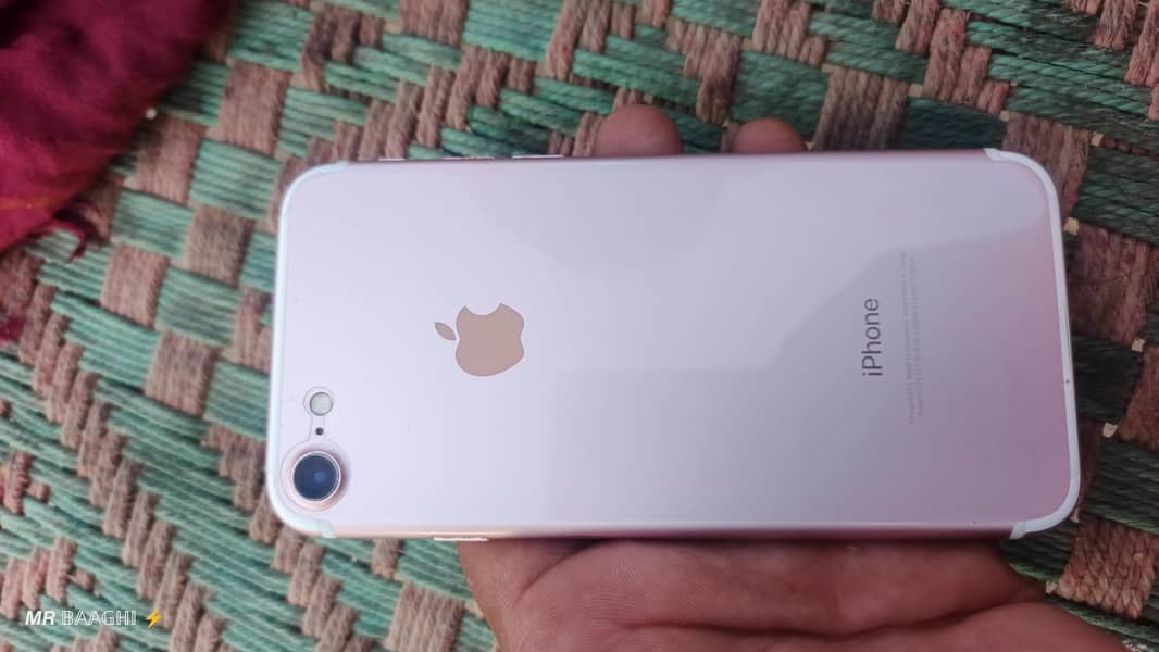 IPhone7 0