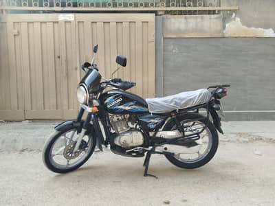 Suzuki GS SE 2017#0/3/1/7/0/0/2/4/6/2/9