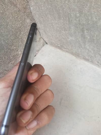 Apple iPhone 8
