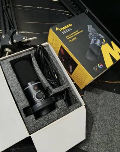 MAONO PD200X BEST MICROPHONE FOR STREAMING CONTENT CREATION + Mount