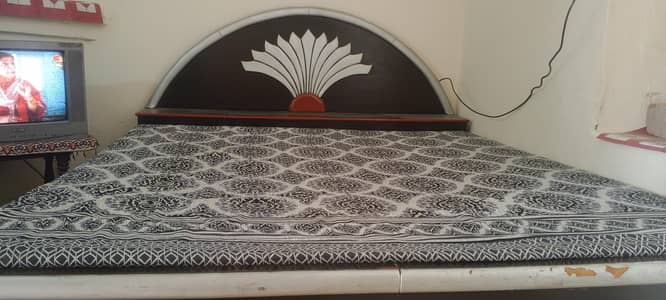 Full bed set for sell without matrix