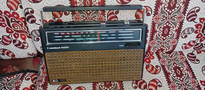 Grundig & PYE Radio with FM band  New condition