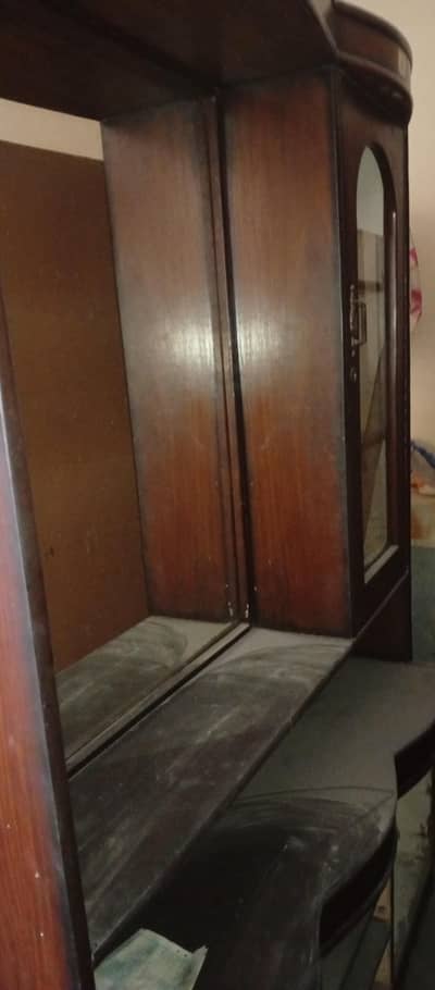 crockery cabinet