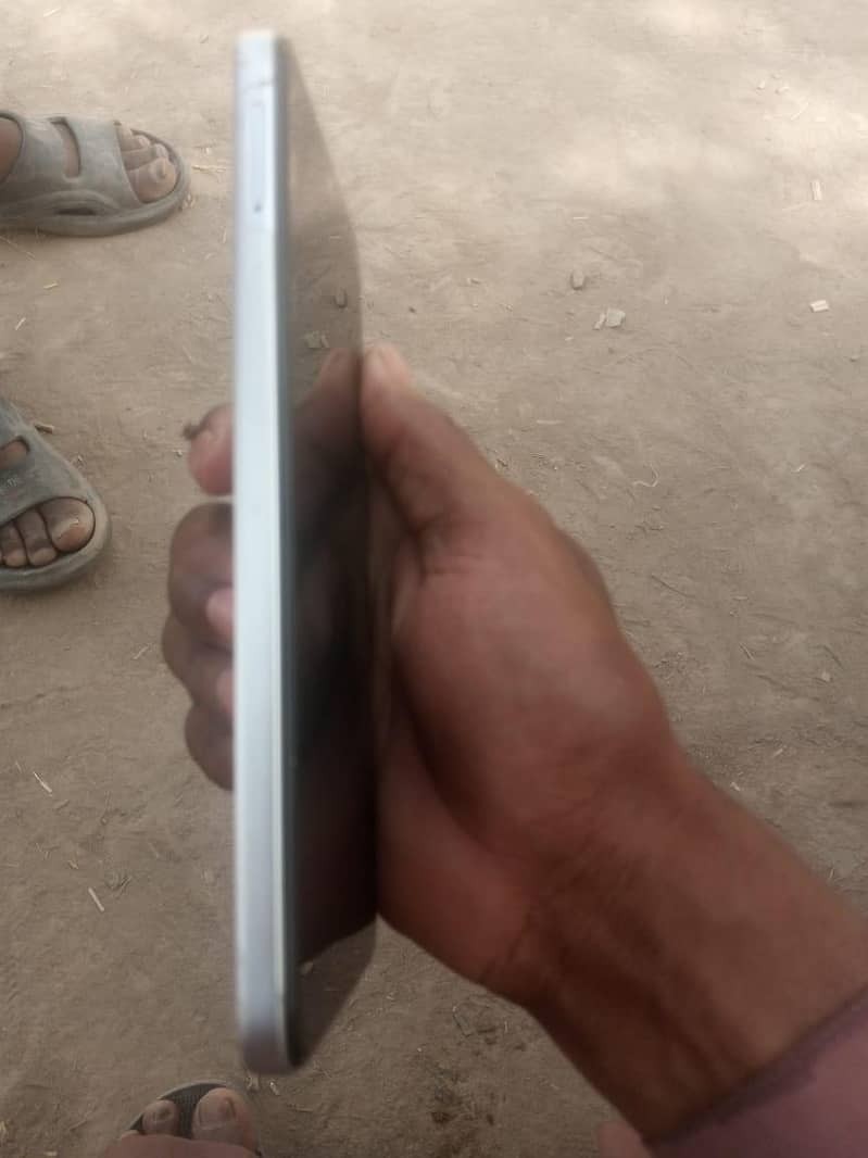 infinix 4