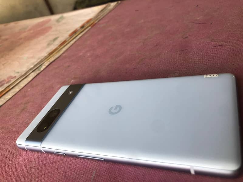 Google pixel 7A 5