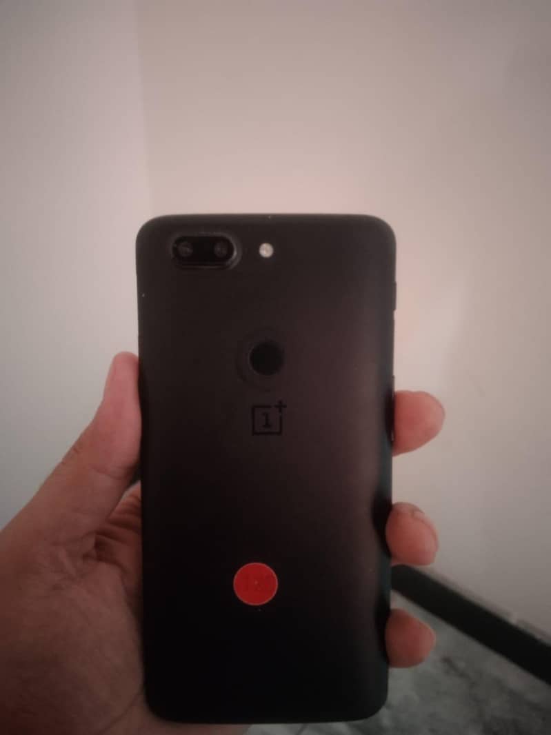 One Plus 5T 8GB/128 with Oxygen OS 10.0. 1 0