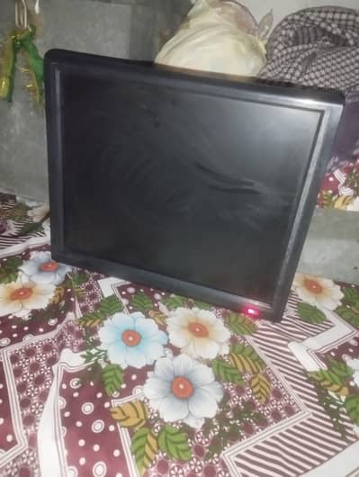 LCD TV